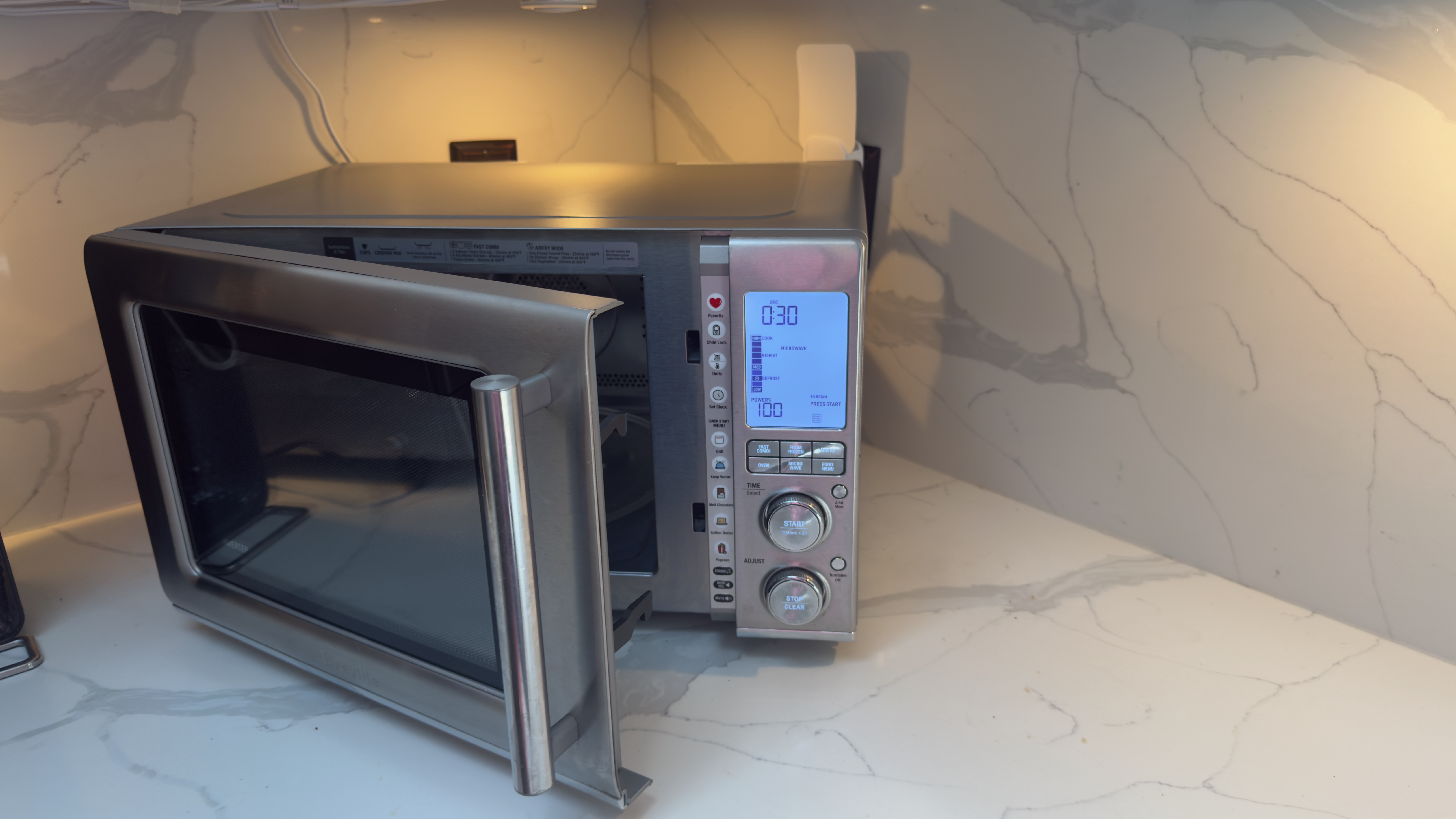 Breville Combi Wave 3-in-1 Microwave Air Fryer